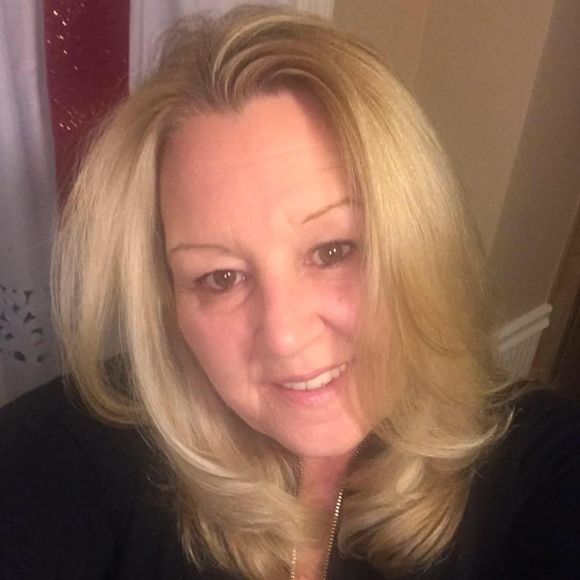 Meet your Posher, Chris - Picture 1 of 1